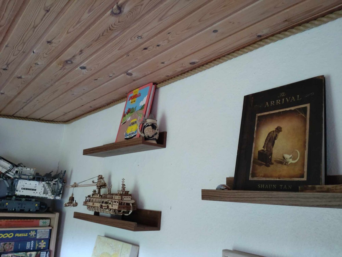 Skyggereb i hus mellem væg og lof
