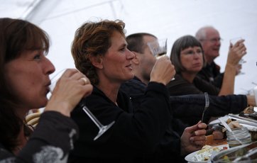 Der er stor forskel på graden af fællesskab i landets bofællesskaber. Nogle steder er der ugentlige fællesspisninger.