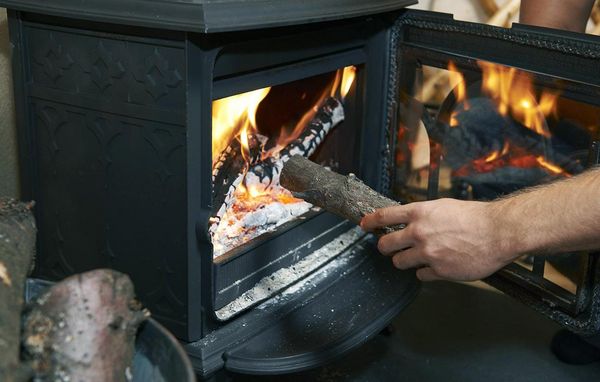 naturgas oliefyr jord til vand varmepumpe luft til vand varmepumpe luft til luft-varmepumpe varmeanlæg brændeovn varmepumpe fjernvarme træpillefyr
