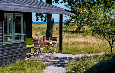 Sommerhus i rendyrket 50’er-stil