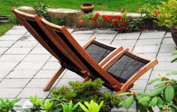 Den optimale beskyttelse mod solens uv-stråler opnår du ved at vælge en træolie med farvepigmenter.