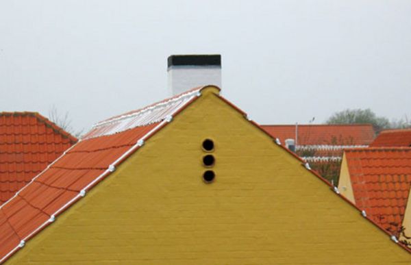 Luftventiler i gavltrekant sikrer ventilation af loftsrummet.
