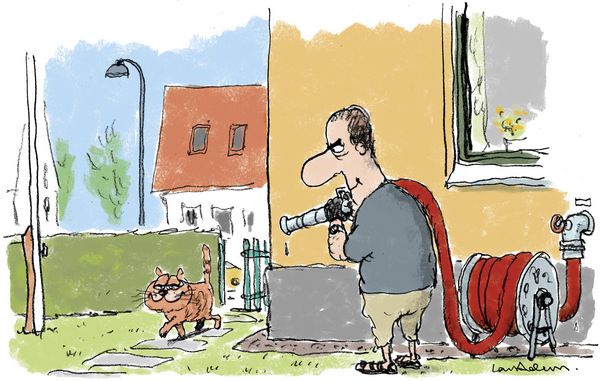Inden du begynder at skyde med vand efter naboens kat, er det en god idé at tale med naboen om problemet.
Illustration: Lars Andersen