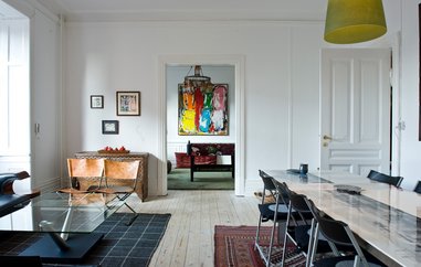 Øst møder vest i en lejlighed på Frederiksberg