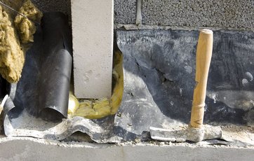 Flere materialer blev forsøgt mikset i byggeriet i perioden, derfor kan huse fra 1960'erne og 1970'erne være præget af fejl og byggesjusk.