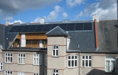 21 lejligheder deler et solcelleanlæg