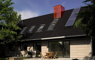 Husets vestfacade efter energirenovering.
Foto: Realdania Byg/Helene Høyer Mikkelsen.