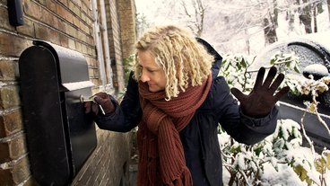 Hvad gør du, når postkassens lås fryser til?