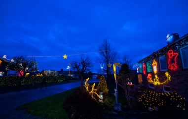Festlig udendørs julepynt