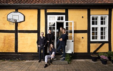 – Vi trives med skæve gulve og et lille badeværelse