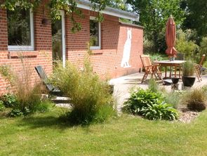 Lisbet bor fast i sit sommerhus "Roen" i Gilleleje Lisbet bor fast i sit sommerhus "Roen" i Gilleleje