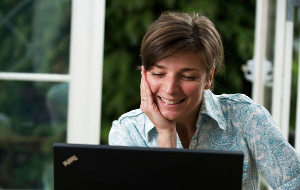 Når du har fundet nogle banker, der passer til dit behov, kan du sammenligne priser og gebyrer på pengepriser.dk og mybanker.dk. Foto: Torben Klint