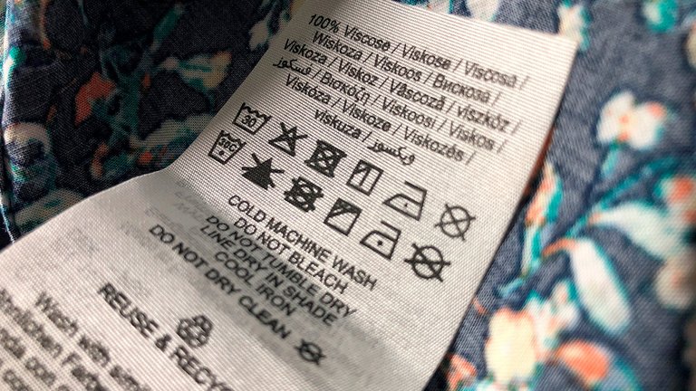 Forstå vaskesymbolerne i dit tøj