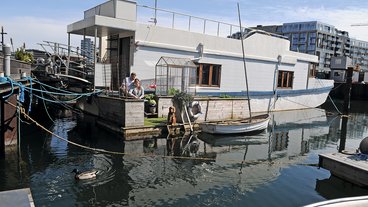 Fra svensk marinebåd til lille familiebolig
