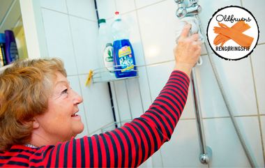 Få oldfruens vidunderblanding til ren brusekabine