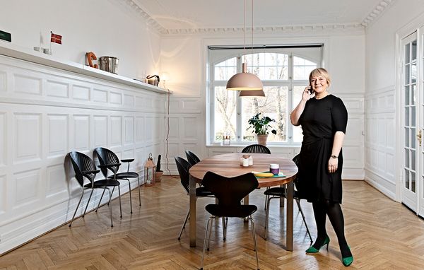 Christina Egelund i sin stue på Østerbro