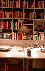 pendel lampe ved arbejdsbord