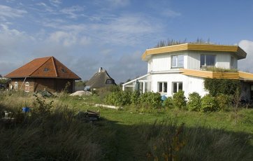 Hvis grunden ligger op ad et grønt fællesområde, fordeles arealet normalt ligefremt proportionalt efter grundstykkernes størrelse