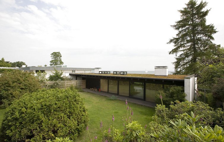 Modernistisk villa opført af Halldor Gunnløgsson fra Realdania Bygs samling "Arkitekternes egne huse".