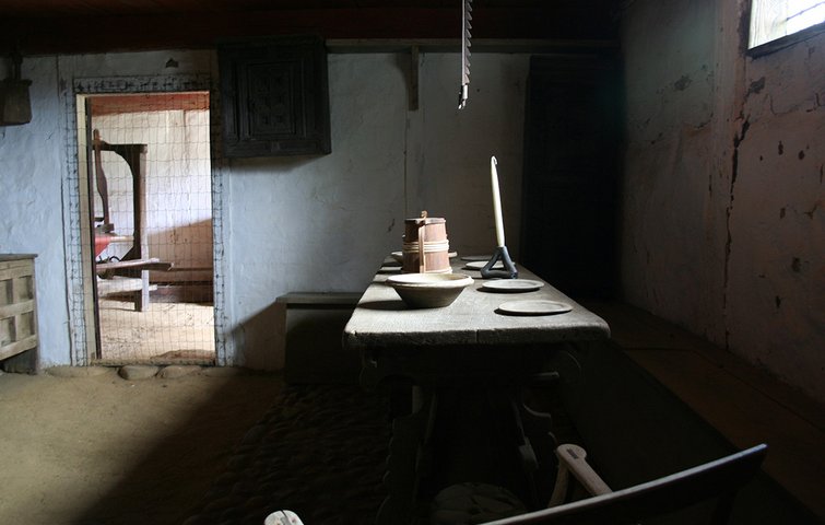 Vinkelgård spisebord Spisebord på Vinkelgården