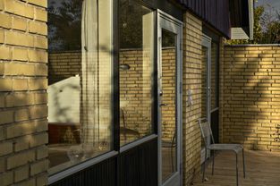 Termovinduer i trærammer er et andet særtræk ved typehusene.