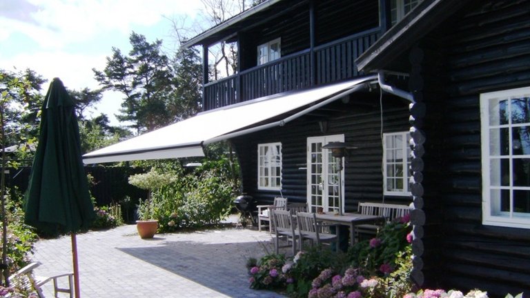 Sådan sidder du tørt ude i regnvejr