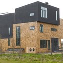 Huset, der fletter sig ind i sig selv