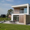Nybygget villa minder om 70'erne