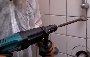 Pneumatisk borehammer En pneumatisk borehammer eller mejselhammel