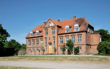 Fra parcelhus til proprietærgård med 31 værelser