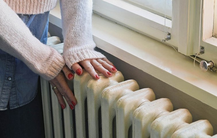 efterisolering varmeregning besparelse hånd på radiator skal mærke, om der er varme på