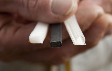 tætningslister på vinduer giver energibesparelse