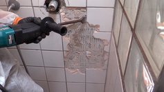 Fjern fliser eller klinker på dit badeværelse