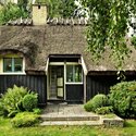 Vibekes stråtækte sommerhus fra 1922