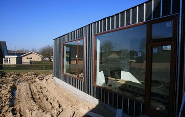 Lavenergihus med stålskelet og gipsplader