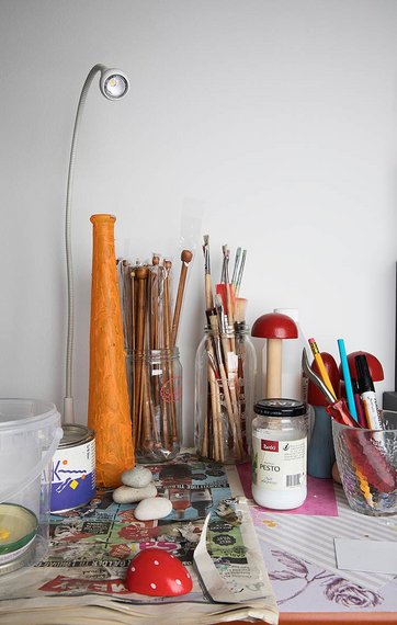 Pensler og andre hobby-redskaber. Pensler og andre hobby-redskaber.
