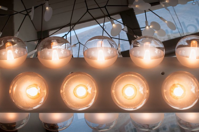 Energisparende belysning | Guide til elpærer lavt energiforbrug