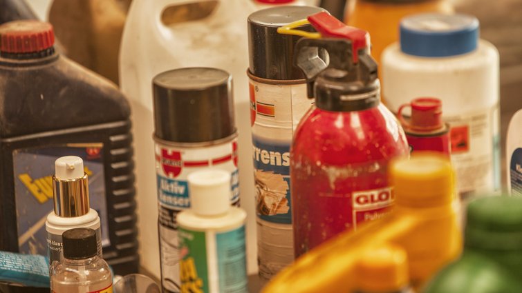 Farlig kemi | Har styr på de giftige stoffer i dit hjem?
