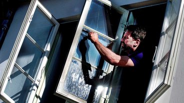 Drop vinduespudser - Sådan pudser du dine vinduer selv