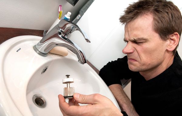 SÃ¥dan vedligeholder du husets afløb Afløb badeværelse 1 sal